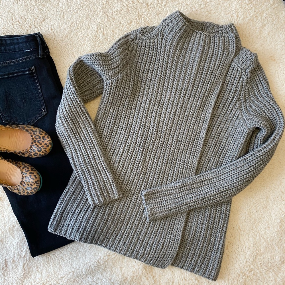 Lou & Grey sweater